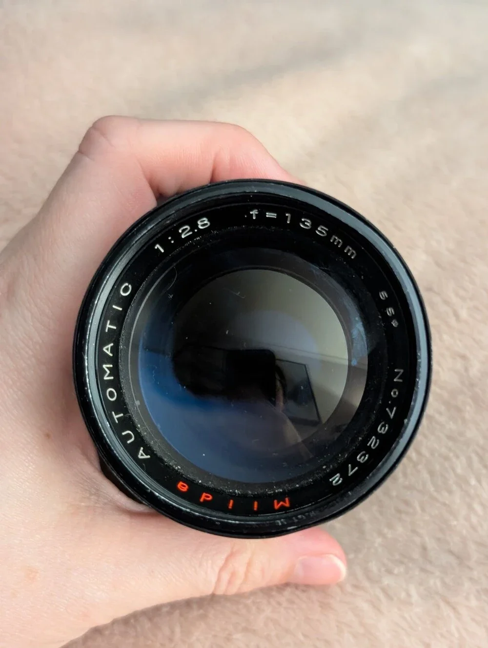 Miida 135mm f/2.8 telephoto manual lens with loose hood